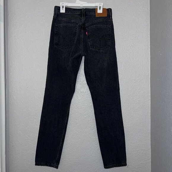 Levi's Women 501 Straight Leg Jeans - Picture 4 of 9